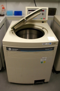 Preparative centrifuge